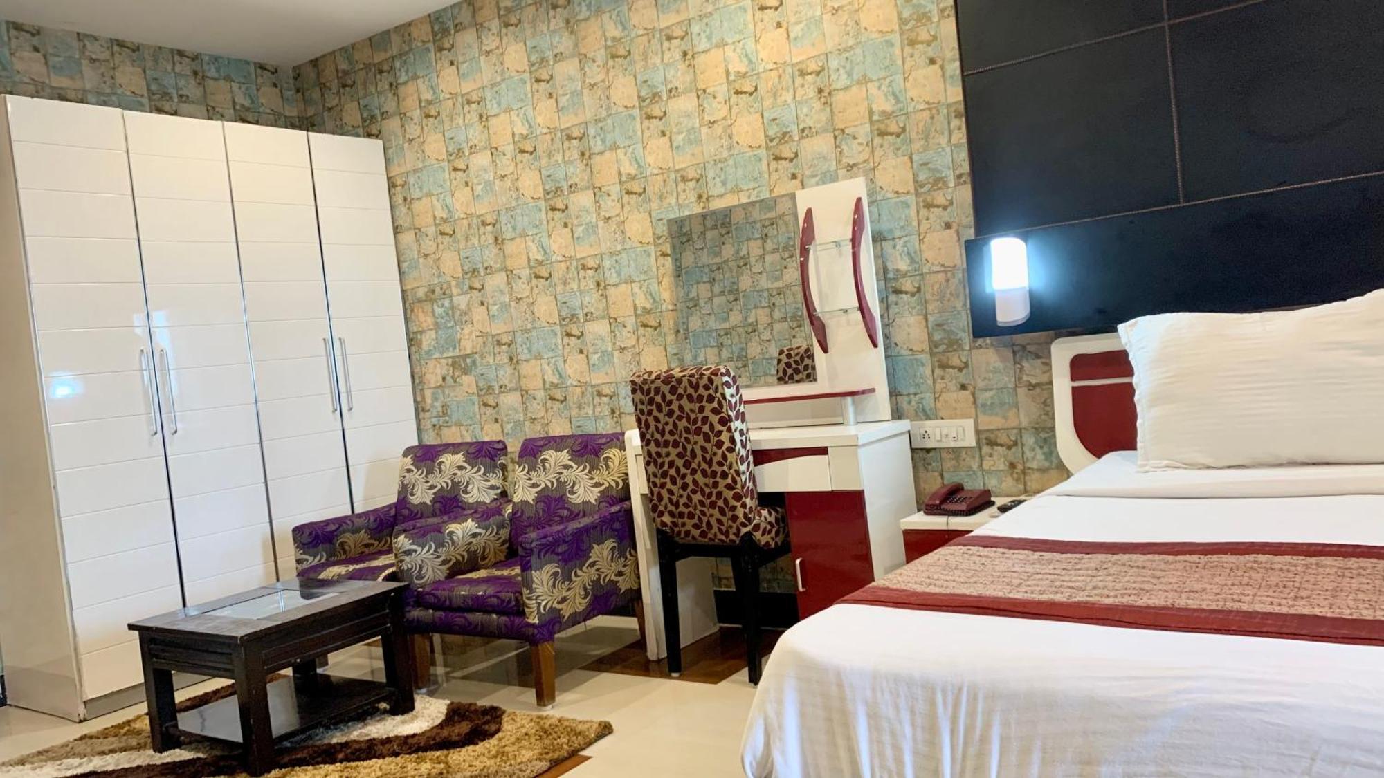 Hotel V-I Near Sea , Puri Private-Park -Gym-Spa Fully-Airconditioned-Hotel Lift-And-Parking-Facilities Breakfast-Included Zewnętrze zdjęcie